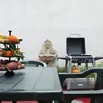 Domusleone * بومبيي
