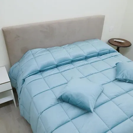 Domusleone بيت للعطل